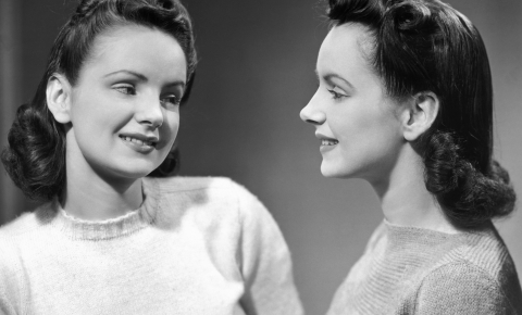 1916: FIRST OFFICIAL MEETING